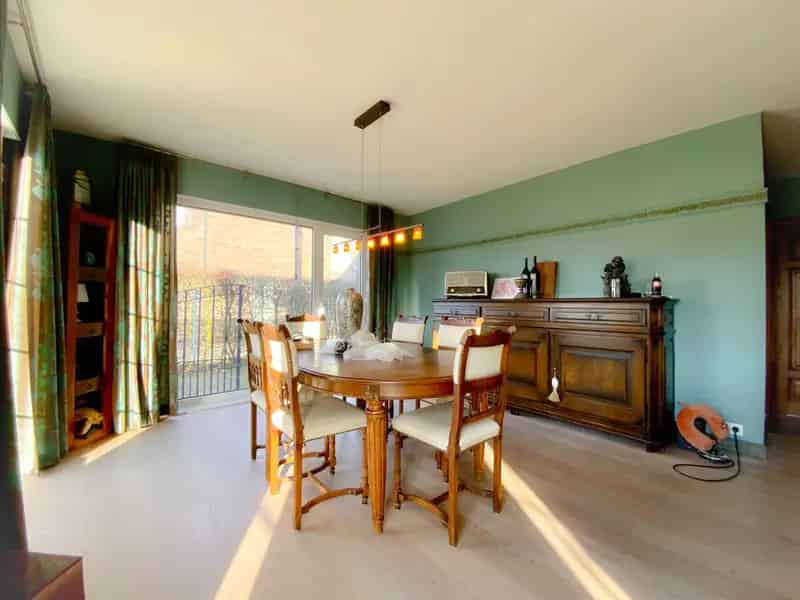 Ruime Halfopen Woning Vier Slaapkamers Oosteeklo