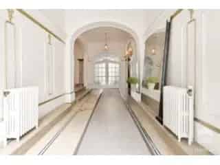 Herenhuis te koop Schaarbeek 300m2 tuin terras garage