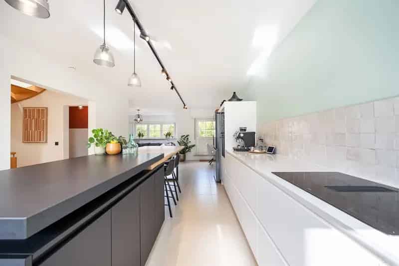 Instapklare woning met tuin en garage