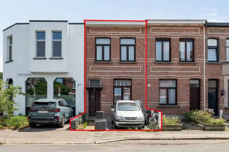 Te renoveren woning met 3 slaapkamers Deurne