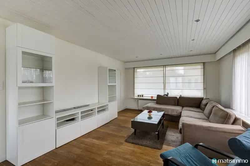 Gelijkvloerse gezinswoning 3 slaapkamers garage Houthalen