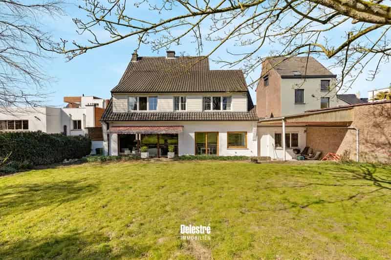 Huis te huur Erembodegem: Ruime gezinswoning met grote tuin en garage