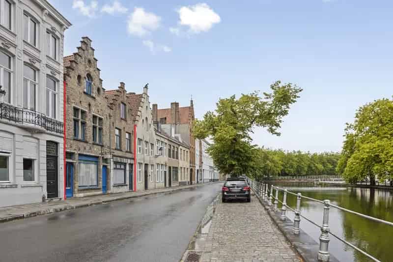 Te renoveren stadshuizen Brugge Langerei