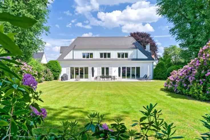 Gezinsvilla te Beersel  4 slaapkamers  Gerenoveerd