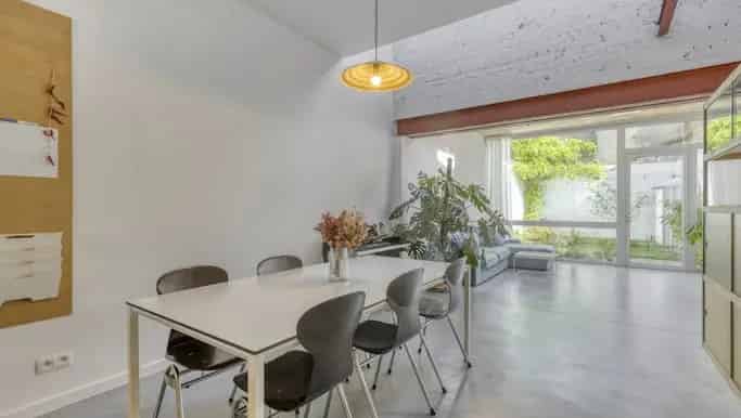 Gerestaureerde Stadswoning Gent: Industriële Charme & Moderne Afwerking