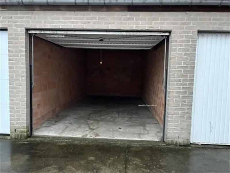 Garage te Koop Meulebeke - 2 Garages 18m²