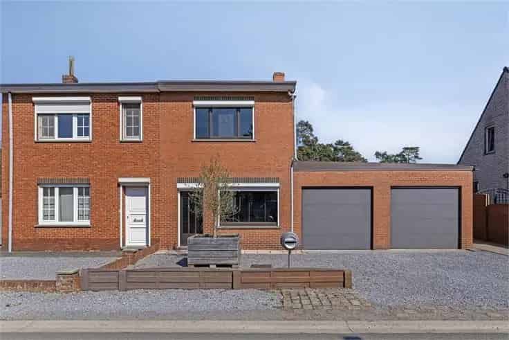 Halfopen Woning 3 Slaapkamers te Koop Kwaadmechelen