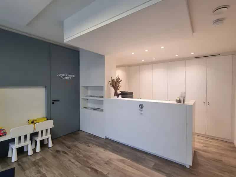 Handelspand renoveren tot appartement Zedelgem