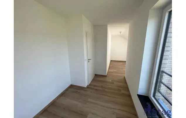 Huur 1 slaapkamer appartement van 76 m² in Namur