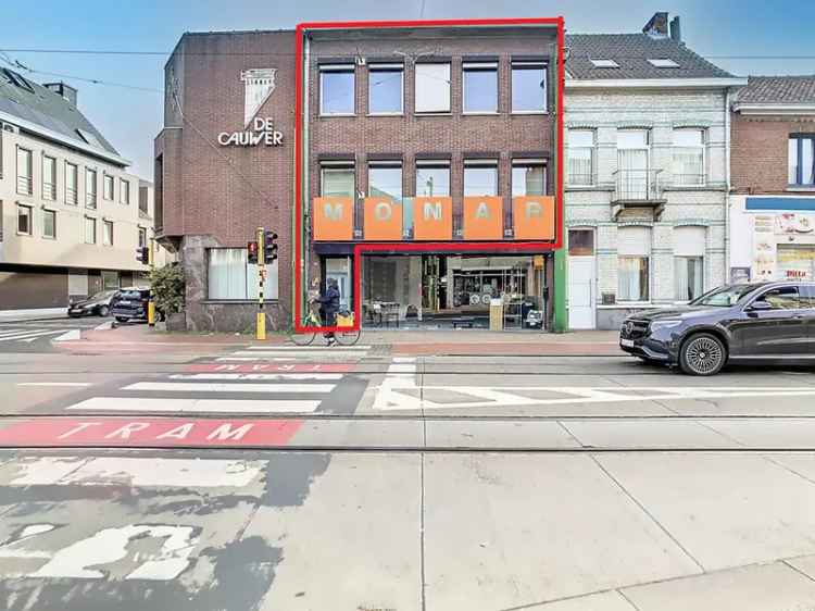 Ruim appartement te huur Zwijndrecht met groot terras en lift
