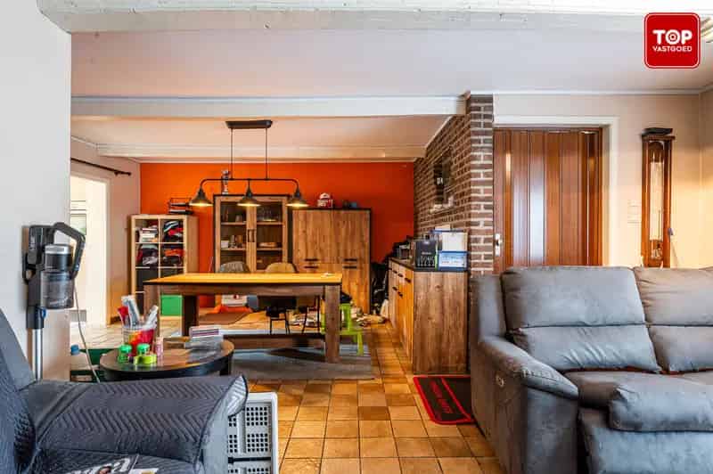 Huis te huur: 3 slaapkamers, garage, renovatieproject