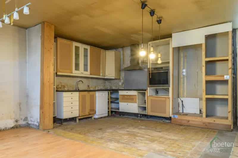 Beveren Aan De IJzer Renovatieproject Woonhuis Zuidgerichte Tuin 279m2