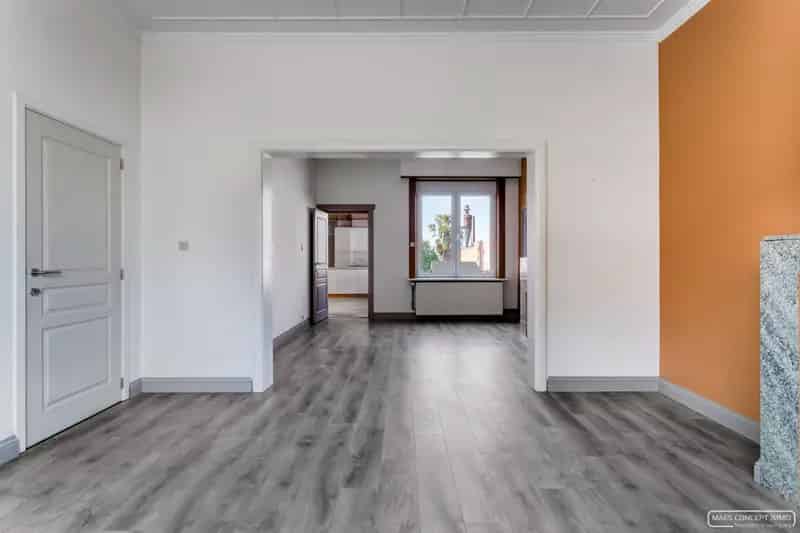 Ruime gezinswoning te koop Tiegem
