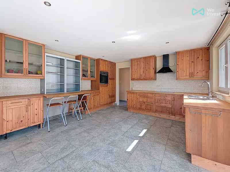 Ruime Villa te Huur 7 Slaapkamers Braine-le-Comte