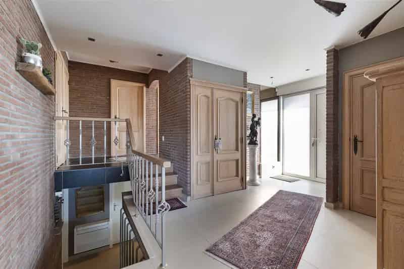 Ruime Villa Te Huur Groene Omgeving
