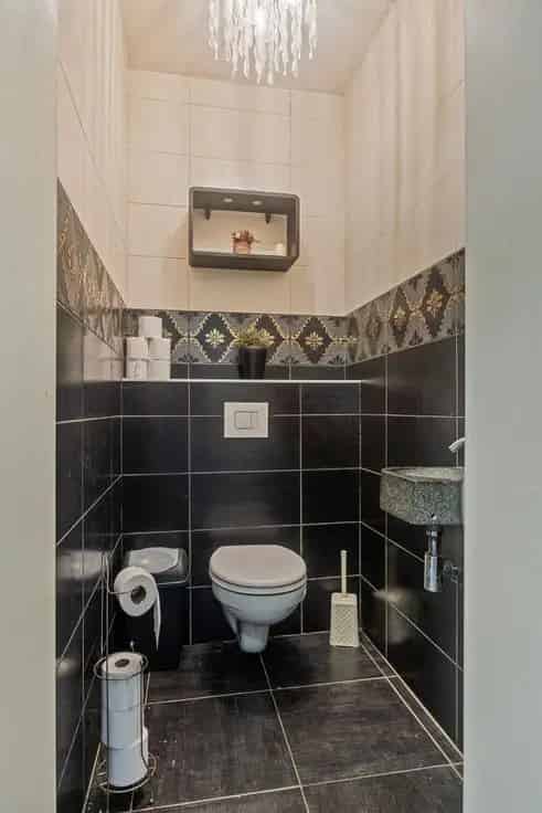 Gerenoveerde Eengezinswoning 5 Slaapkamers Tuin