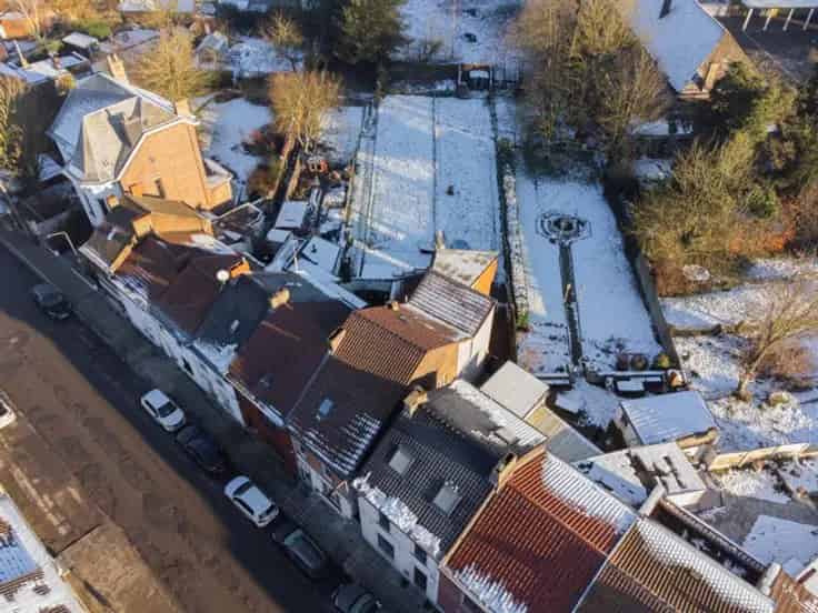 Huis Te Koop Gerenoveerd 2 Slaapkamers Terras Tuin