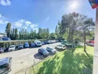 17 Beveiligde Parkeerplaatsen te Koop Jette