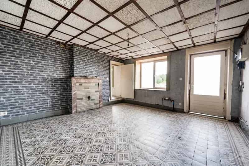 Huis te renoveren in Villerot 2 are Dubbel Glas