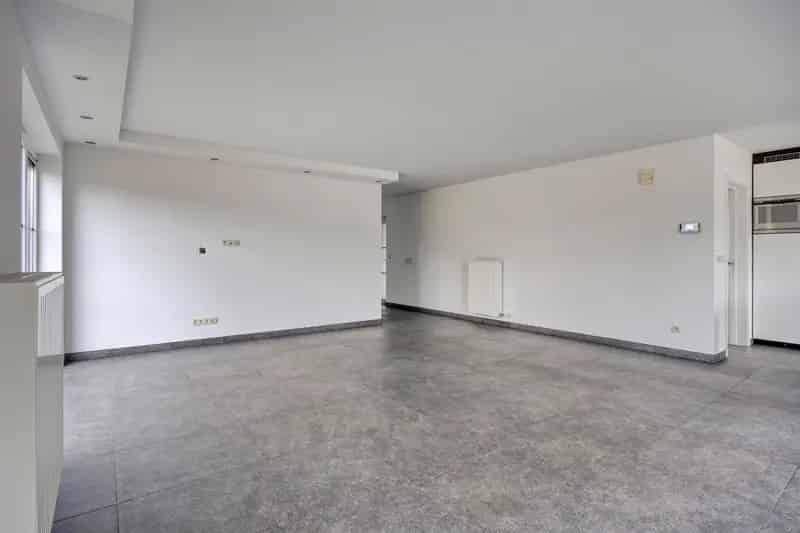 Appartement te huur Opitter 2 slaapkamers tuin 3 staanplaatsen