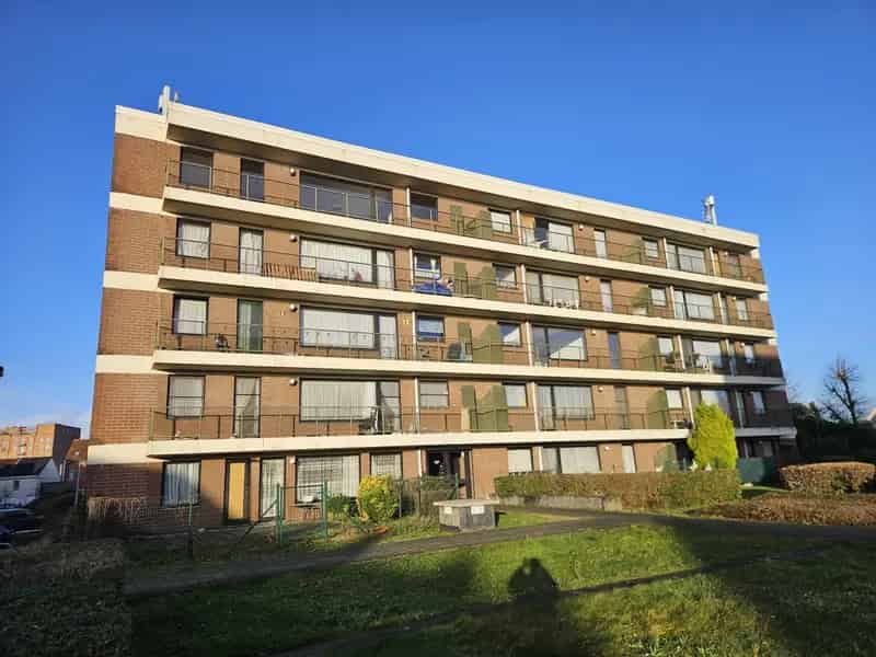 Appartement te koop Ruisbroek 3 slaapkamers staanplaats