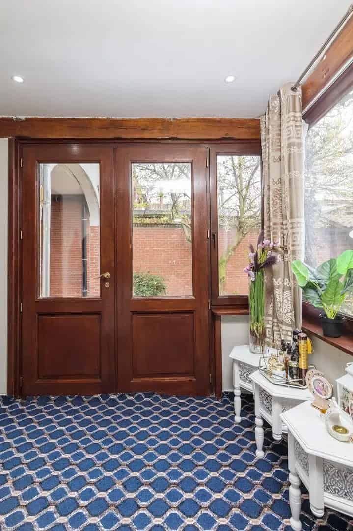Geringeerde Rijwoning Te Tienen