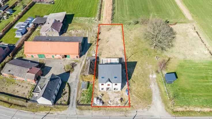 Huis Te Koop Sint-Gillis-Waas: 6 Slaapkamers, 375m²