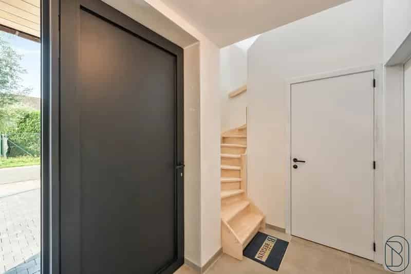 Moderne Nieuwbouwwoning 3 Slaapkamers Rustige Straat