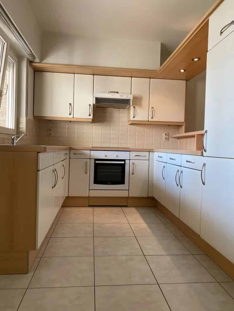 Ruim gelijkvloers appartement te koop nabij ziekenhuis en station