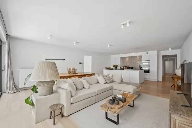 Luxueus gelijkvloers appartement te koop Hoeilaart