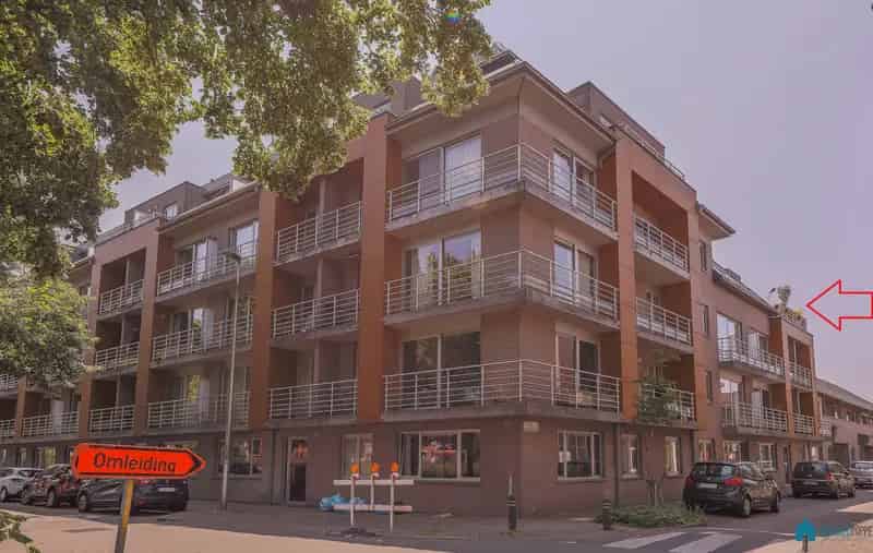 Dakappartement te huur Gent 2 slaapkamers Zuidgericht terras