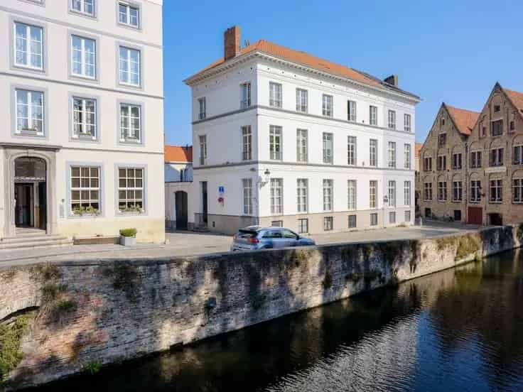 Appartementsblok Te Koop Brugge Centrum: 5 Appartementen Te Renoveren