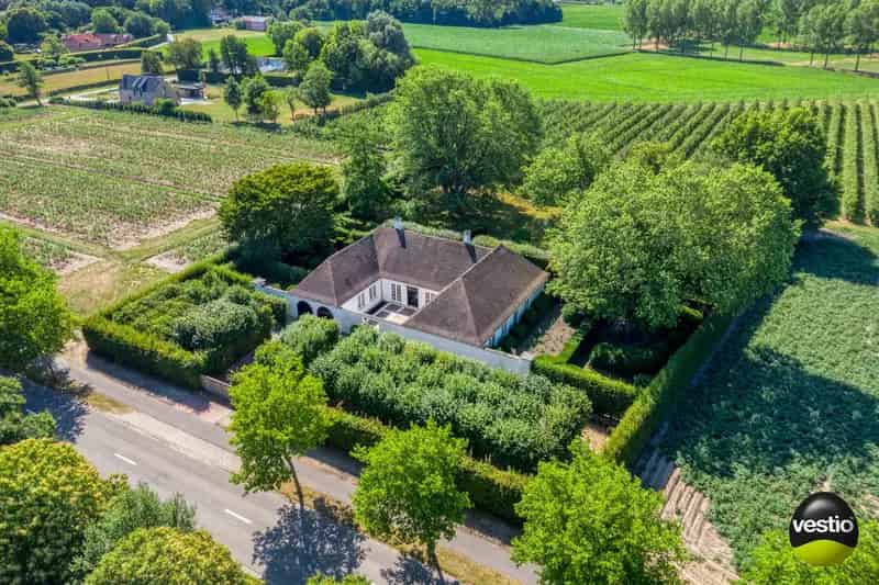 Huis te huur Hasselt 5000m2 tuin 4 slaapkamers
