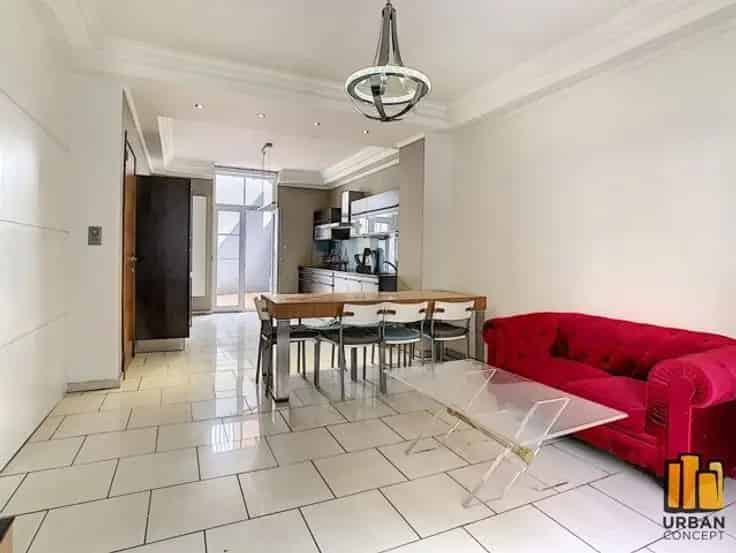 Huis Te Koop Tours Taxis 4 slaapkamers gerenoveerd