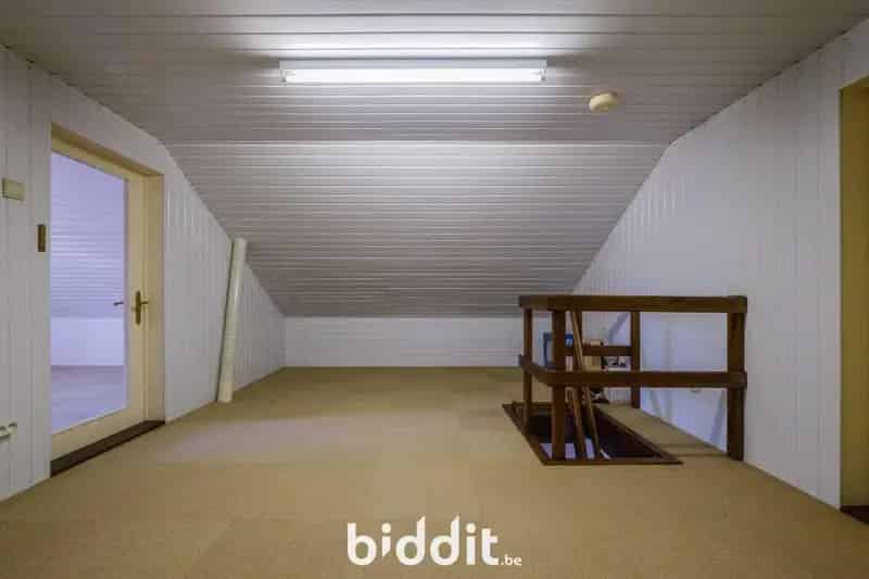 MOOI GELEGEN LOSBOUW