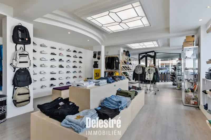Top Gelegen Hoekwoning Met Garage
