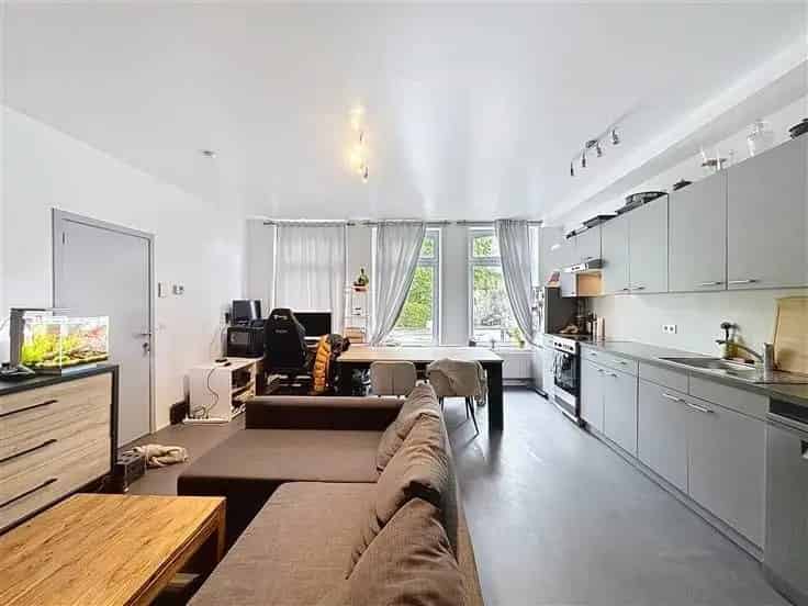 Appartement Te Koop: Gerenoveerde Maisonnette met 4% Rendement