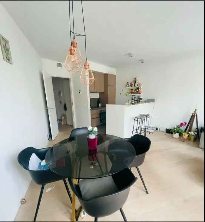 Gemeubileerd Appartement Etterbeek Nabij Schuman