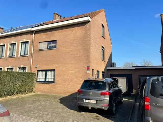 Rustige HOB Kontich 3 5 slaapkamers garage tuin