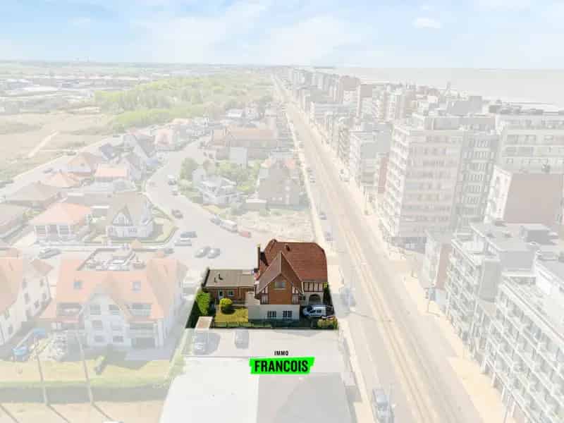 Te renoveren villa Middelkerke 8 slaapkamers zeezicht