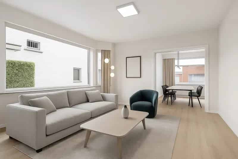 Lichtrijke woning met veel potentieel te koop in Sleidinge