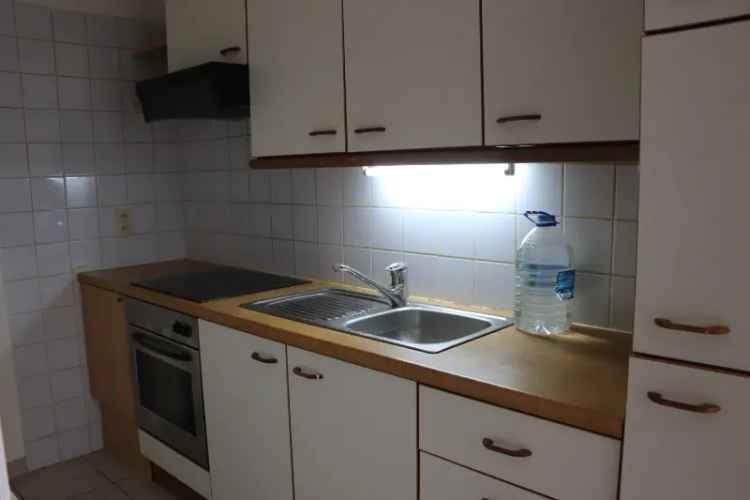 Opbrengsteigendom 4 Appartementen Nabij E19 A12