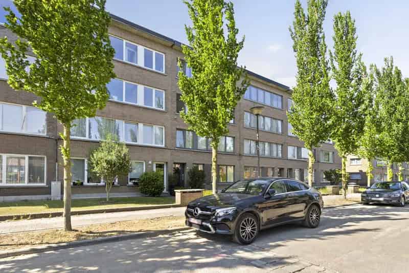 Ruim Appartement 2 Slaapkamers Mortsel Rustige Buurt Garage