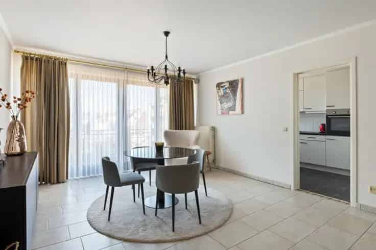 Appartement Te Koop 2 Slaapkamers Rustige Woonstraat