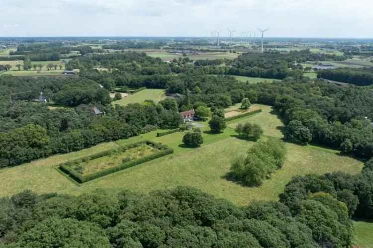 Moderne villa kopen in Schilde met zwembad en 4 slaapkamers