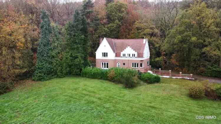 STATIGE VILLA IN IDYLLISCHE OMGEVING TE OVERIJSE-TERLANEN