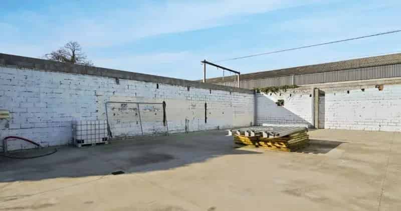 Magazijn te Koop Comines 240m²