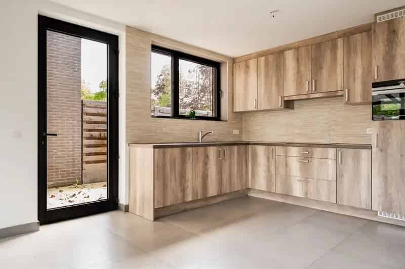 Moderne Gezinswoning Garage Tuin