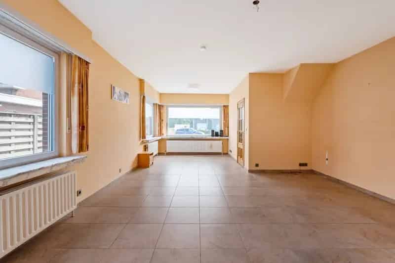 Huis te huur Massenhoven: 2 slaapkamers, tuin, garage