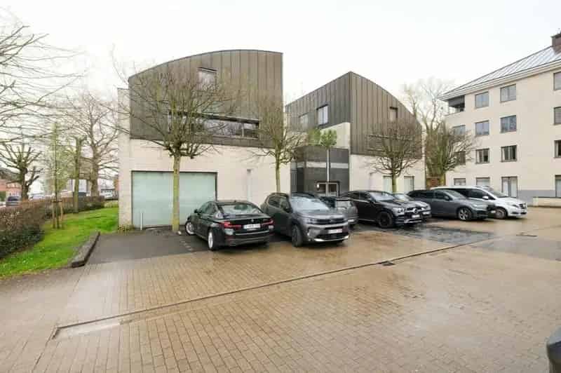 Benedenwoning te Pelt: 3 slaapkamers, tuin & garage